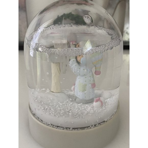Vintage 1986 Precious Moments I'm Sending You a White Christmas Snow Globe EUC - Picture 12 of 16